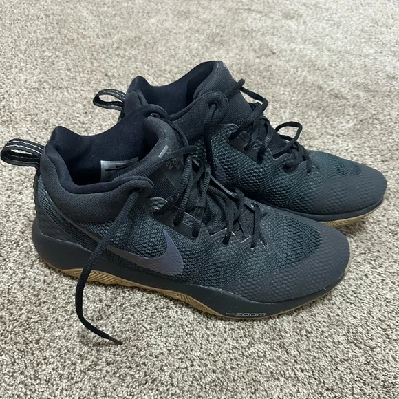 Nike zoom rev basketball shoes - Picture 1 of 11